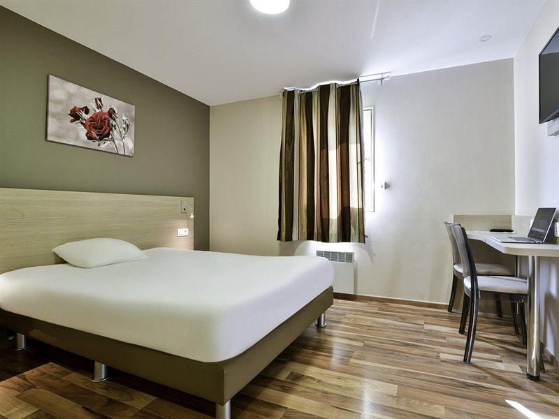 B&B Hotel Bollene Hotel 2*